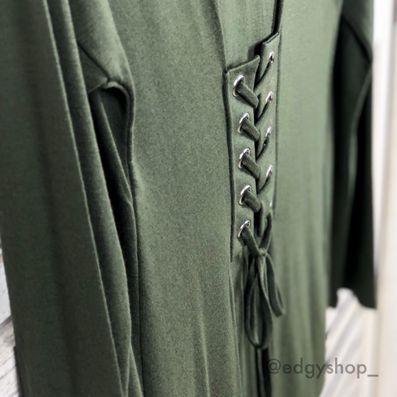 Express | Lace-Up Corset Front Tee - Picture 2 of 6